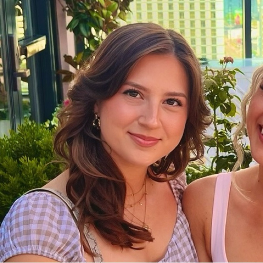 Meet your Posher, Lily